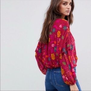 Free People dk. Red cropped  top sz S flor…